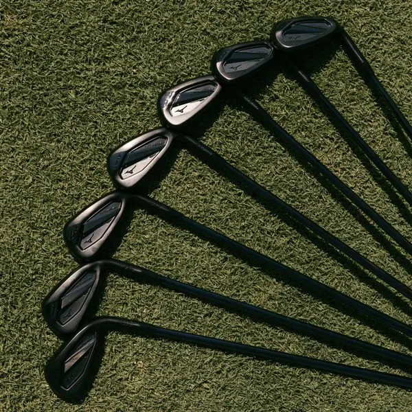 Mizuno JPX 925 Hot Metal Black Graphite Golf Irons - 7 Clubs