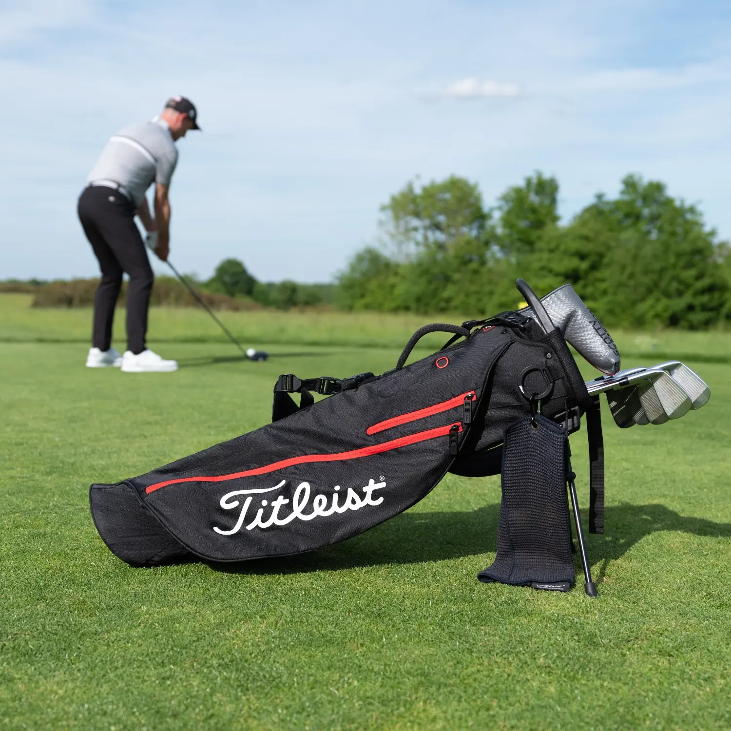 Titleist Premium Carry Golf Bag side view
